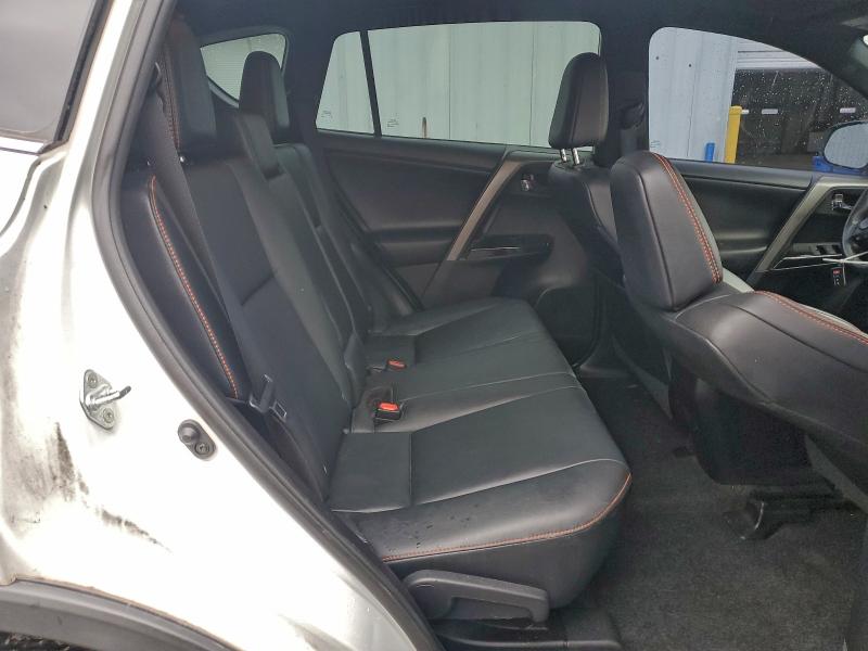 Photo 10 from auction – 2017 TOYOTA RAV4 SE with VIN 2T3NFREV9HW332670