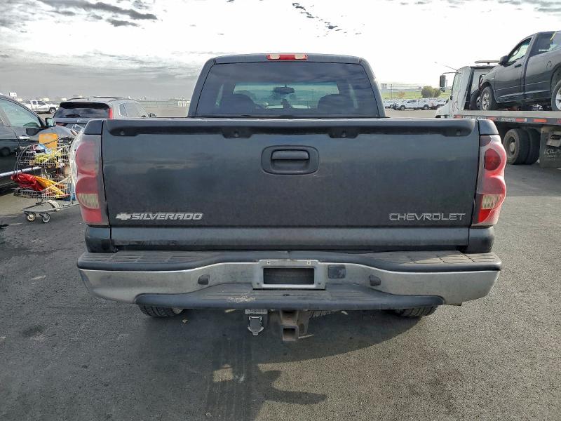 Photo 6 from auction – 2004 CHEVROLET SILVERADO with VIN 1GCEK19T54E113020