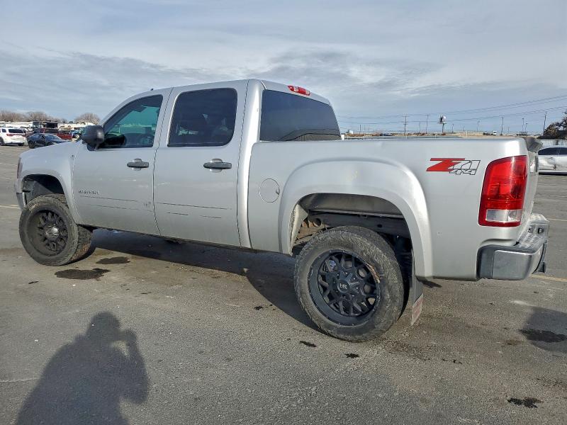 Photo 2 from auction – 2010 GMC SIERRA K15 with VIN 3GTRKVE30AG109282
