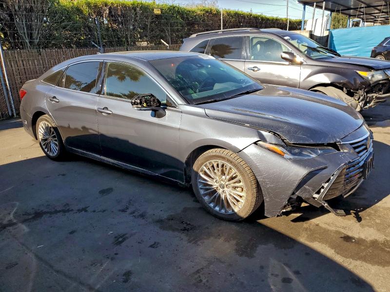 Photo 4 from auction – 2022 TOYOTA AVALON LIM with VIN 4T1DA1AB8NU014499
