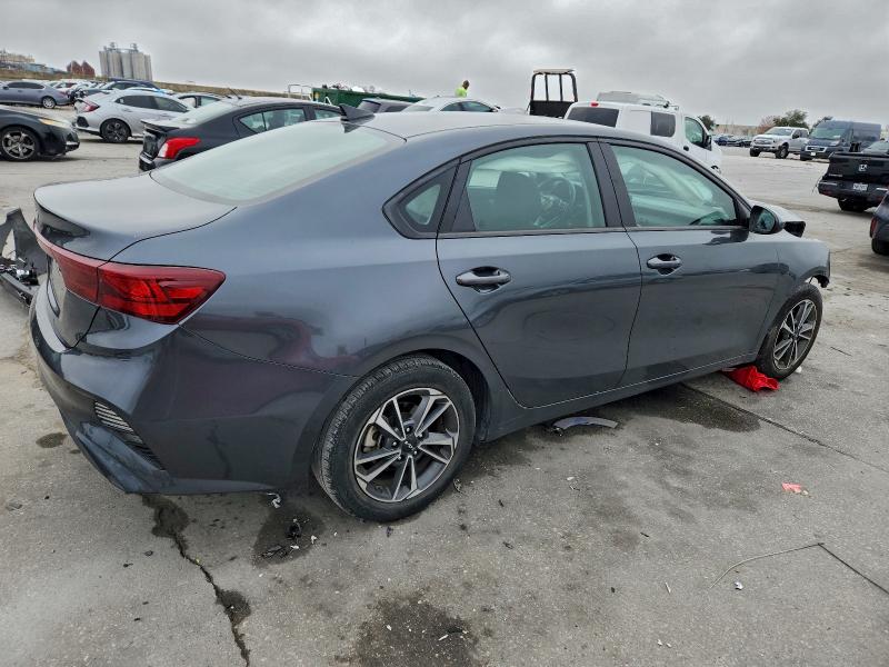 Photo 3 from auction – 2022 KIA FORTE FE with VIN 3KPF24AD3NE434067