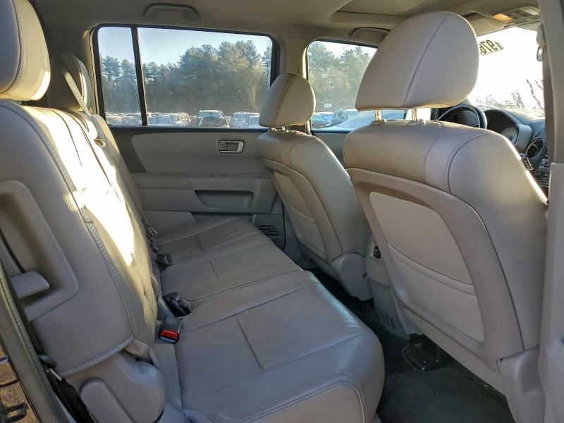 Photo 11 from auction – 2015 HONDA PILOT EXL with VIN 5FNYF4H51FB024987