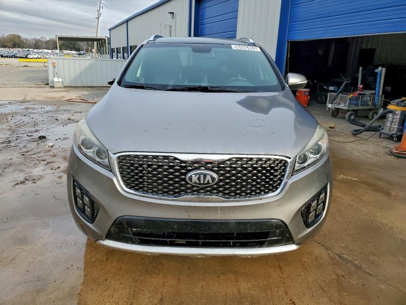 Photo 5 from auction – 2016 KIA SORENTO SX with VIN 5XYPKDA53GG180959