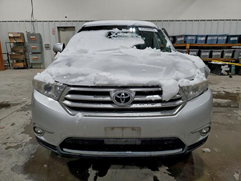 Photo 5 from auction – 2013 TOYOTA HIGHLANDER with VIN 5TDBK3EH4DS225379