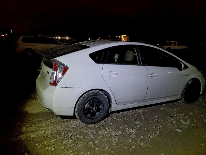 Photo 3 from auction – 2013 TOYOTA PRIUS with VIN JTDKN3DU9D1686869