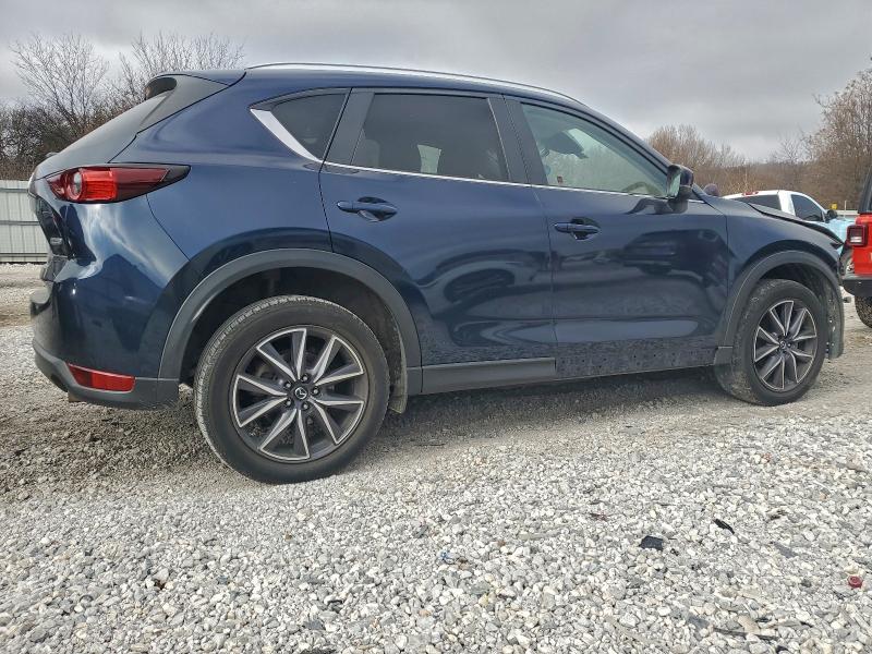 Photo 3 from auction – 2018 MAZDA CX-5 TOURI with VIN JM3KFACM1J1417206