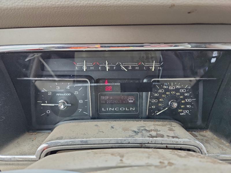 Photo 9 from auction – 2013 LINCOLN NAVIGATOR with VIN 5LMJJ2J56DEL09092