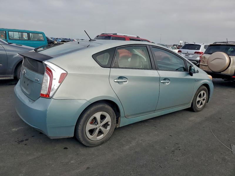 Zdjęcie 3 z aukcji – 2013 TOYOTA PRIUS z VIN JTDKN3DU8D1621933