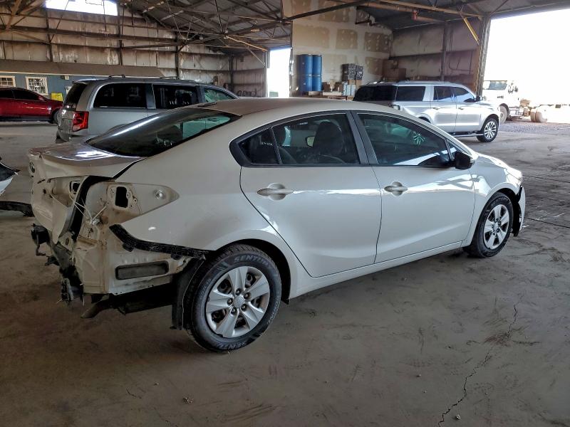Photo 3 from auction – 2017 KIA FORTE LX with VIN 3KPFL4A76HE131456
