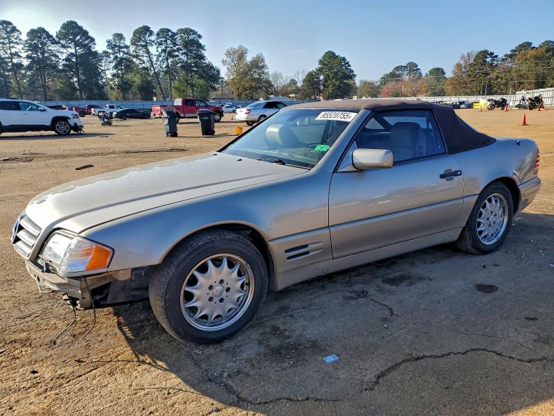 MERCEDES-BENZ SL 320 1997 with VIN WDBFA63FXVF142949 - Photo from auction