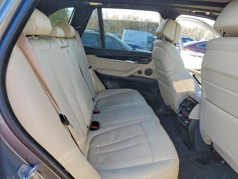 Photo 10 from auction – 2017 BMW X5 XDRIVE3 with VIN 5UXKR0C34H0V80884
