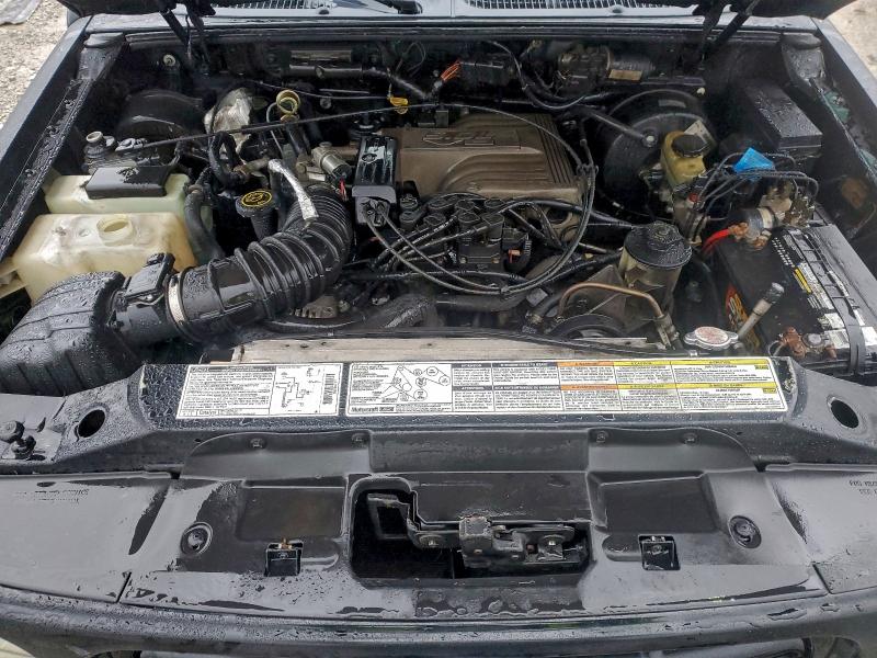 Photo 12 from auction – 2000 FORD EXPLORER L with VIN 1FMDU85P2YZB51242