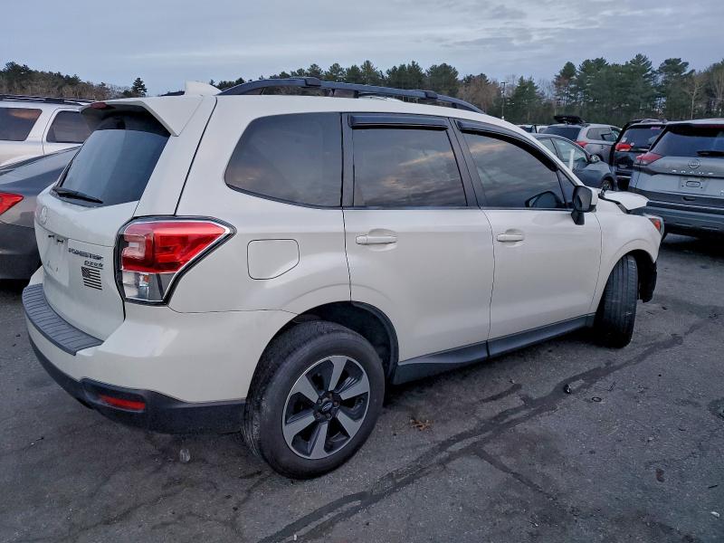 Photo 3 from auction – 2017 SUBARU FORESTER 2 with VIN JF2SJAEC8HH455157