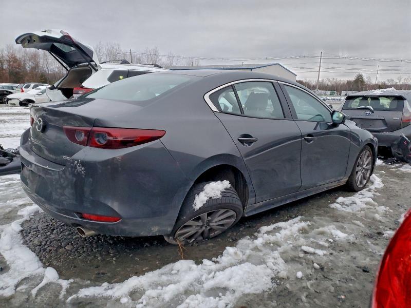 Photo 3 from auction – 2019 MAZDA 3 SELECT with VIN JM1BPBAM5K1118639