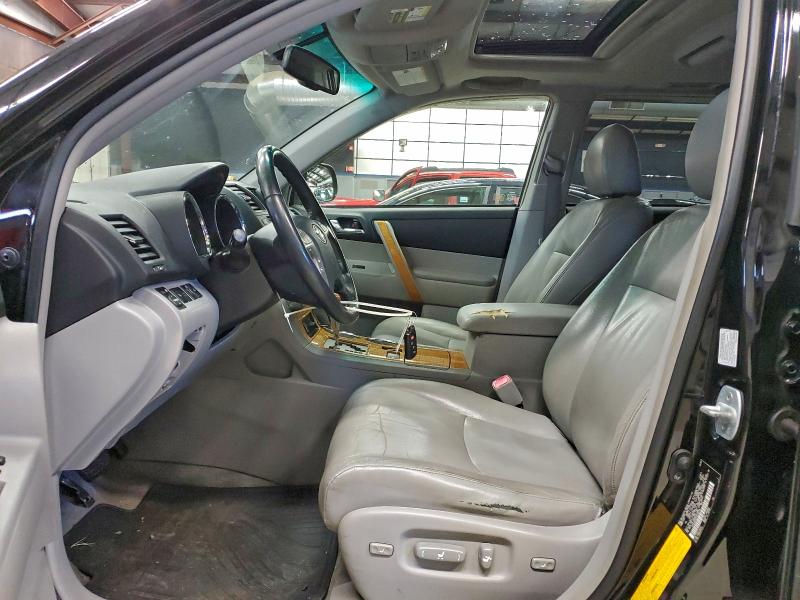 Photo 7 from auction – 2009 TOYOTA HIGHLANDER with VIN JTEEW44A292030094