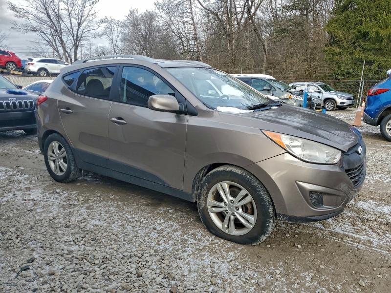 Photo 4 from auction – 2011 HYUNDAI TUCSON GLS with VIN KM8JUCAC1BU226915