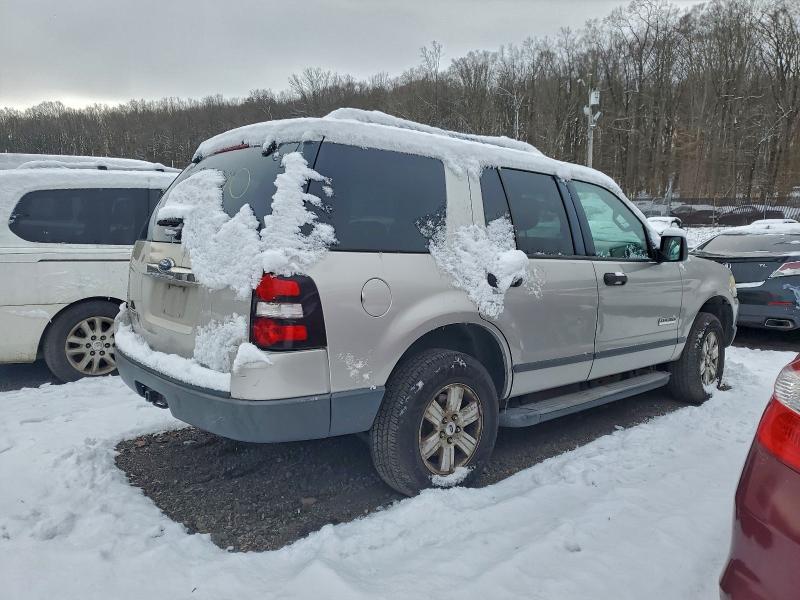 Photo 3 from auction – 2006 FORD EXPLORER X with VIN 1FMEU72E26UA05242