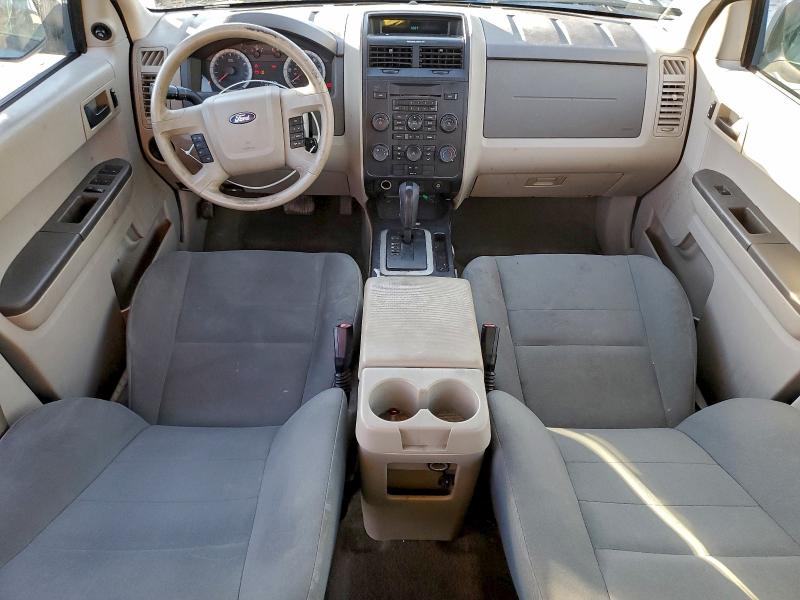 Photo 8 from auction – 2009 FORD ESCAPE XLS with VIN 1FMCU02779KB80344