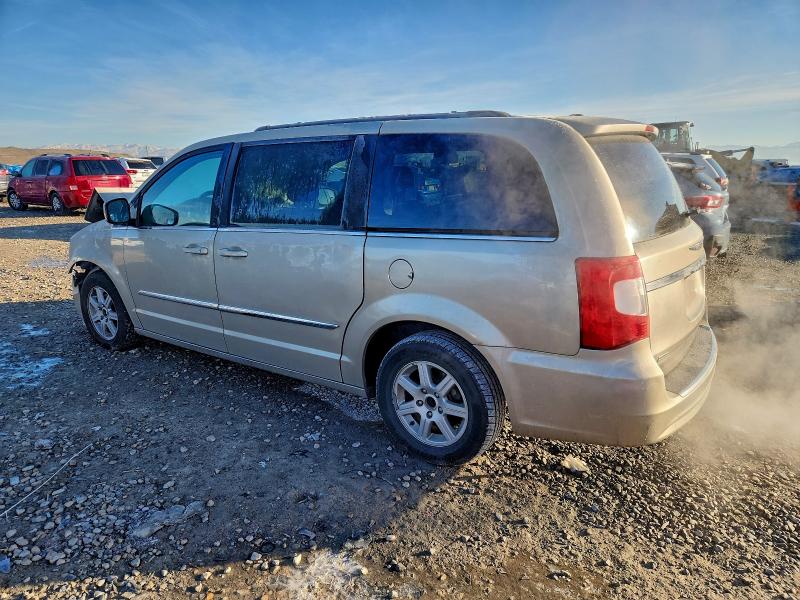 Photo 2 from auction – 2012 CHRYSLER TOWN & COU with VIN 2C4RC1BG4CR423494
