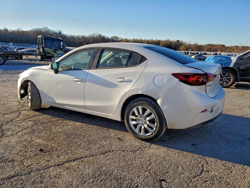 Photo 2 from auction – 2015 MAZDA 3 SPORT with VIN 3MZBM1U76FM217503