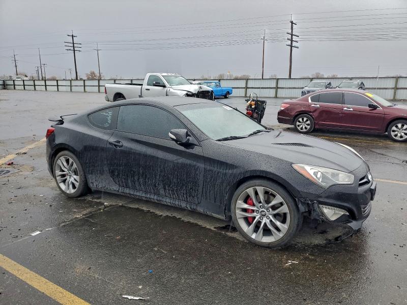 Photo 4 from auction – 2015 HYUNDAI GENESIS CO with VIN KMHHU6KJ1FU123741