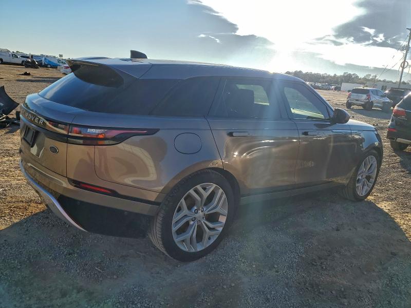 Photo 3 from auction – 2018 LAND ROVER RANGE ROVE with VIN SALYC2RV2JA702751