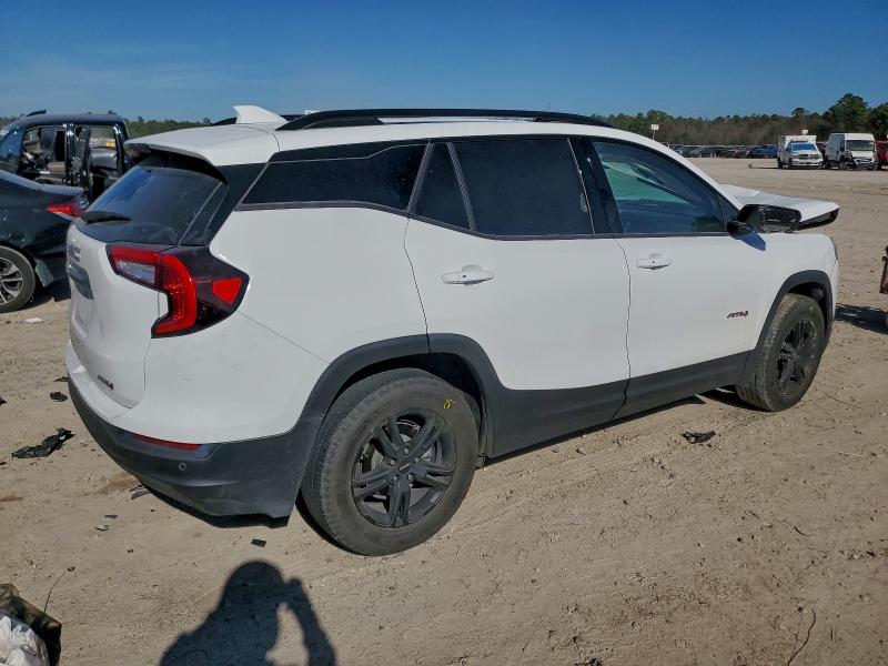 Photo 3 from auction – 2023 GMC TERRAIN AT with VIN 3GKALYEG3PL172427