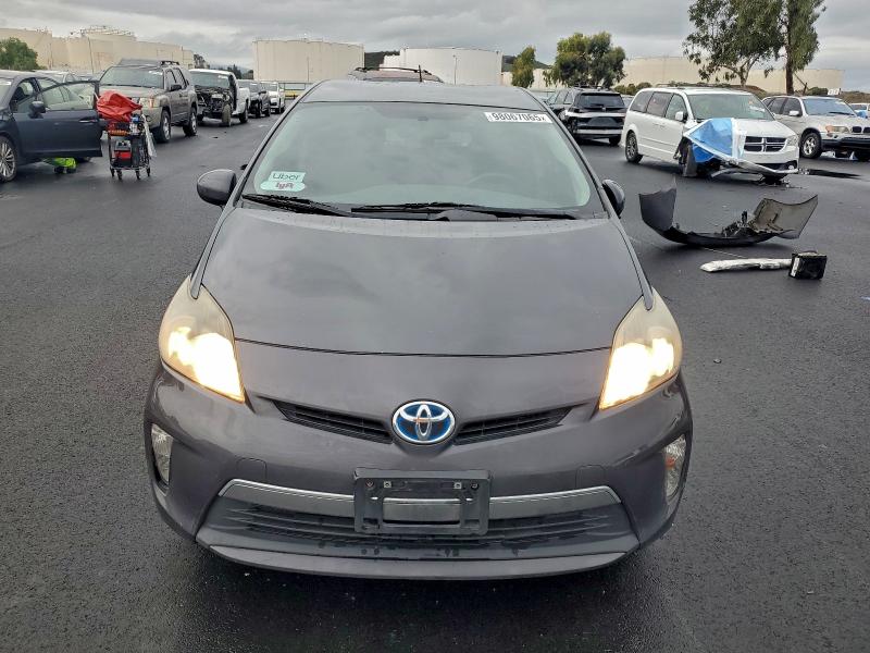 Photo 5 from auction – 2014 TOYOTA PRIUS PLUG with VIN JTDKN3DP3E3053073