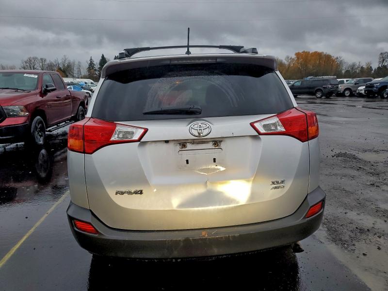 Photo 6 from auction – 2013 TOYOTA RAV4 XLE with VIN 2T3RFREV4DW106984