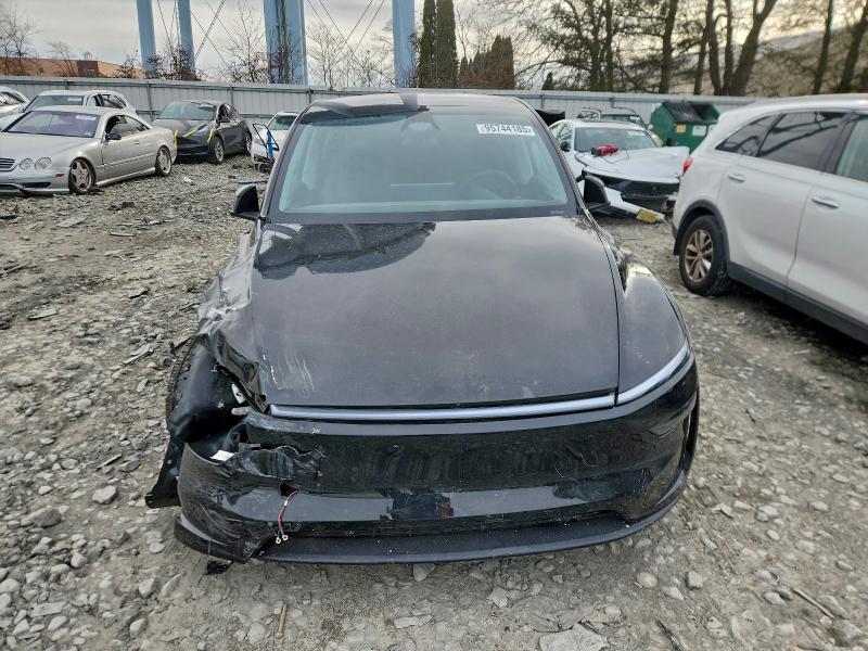 Photo 5 from auction – 2026 TESLA MODEL Y with VIN 7SAYGDEDXTF435151
