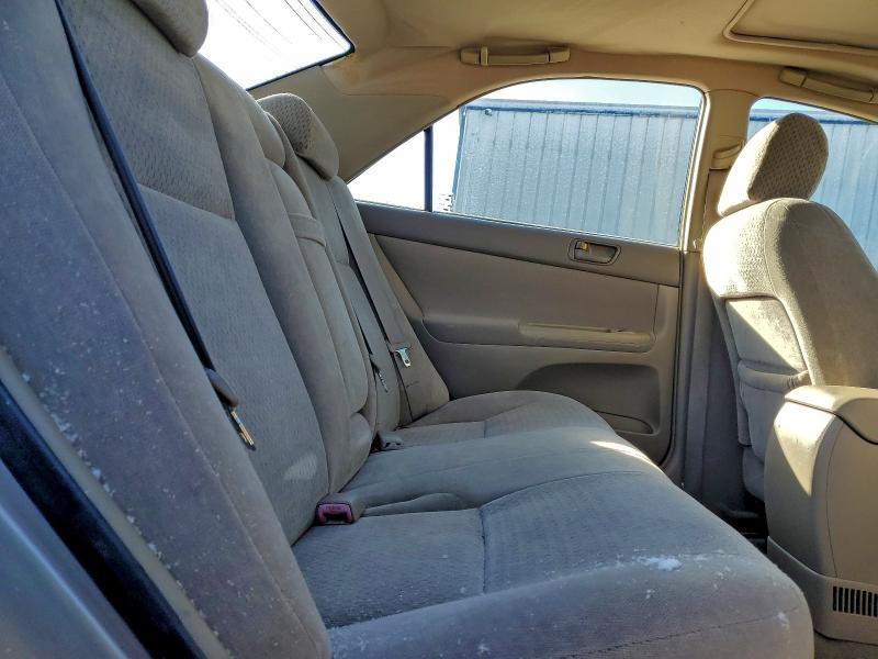 Photo 10 from auction – 2004 TOYOTA CAMRY LE with VIN 4T1BE32K84U935626