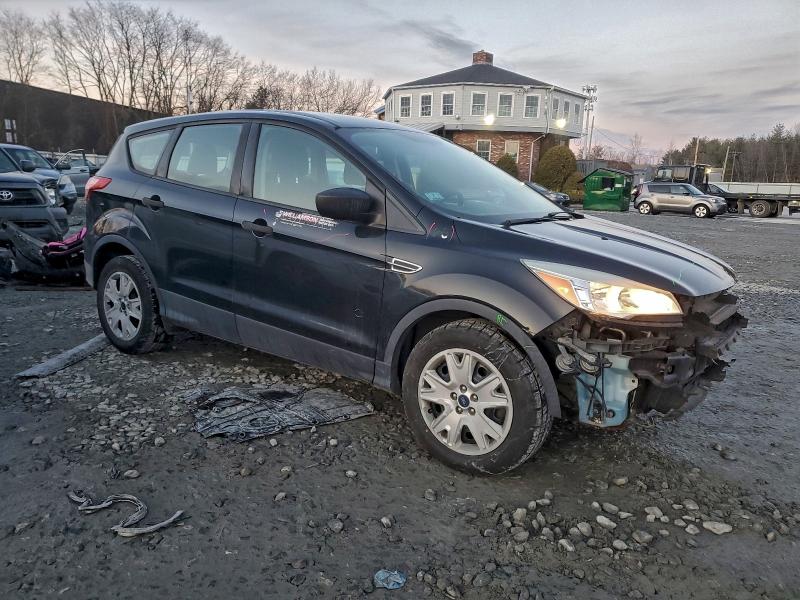 Photo 4 from auction – 2015 FORD ESCAPE S with VIN 1FMCU0F76FUA82190