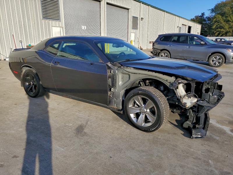 Photo 4 from auction – 2018 DODGE CHALLENGER with VIN 2C3CDZAG9JH303071