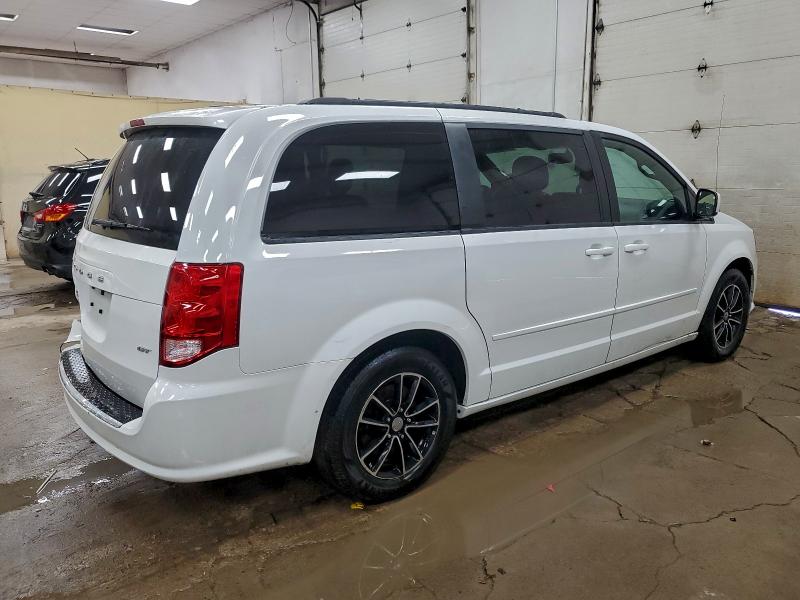 Photo 3 from auction – 2017 DODGE GRAND CARA with VIN 2C4RDGEG7HR701338
