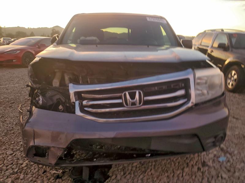 Photo 5 from auction – 2015 HONDA PILOT LX with VIN 5FNYF4H29FB075952