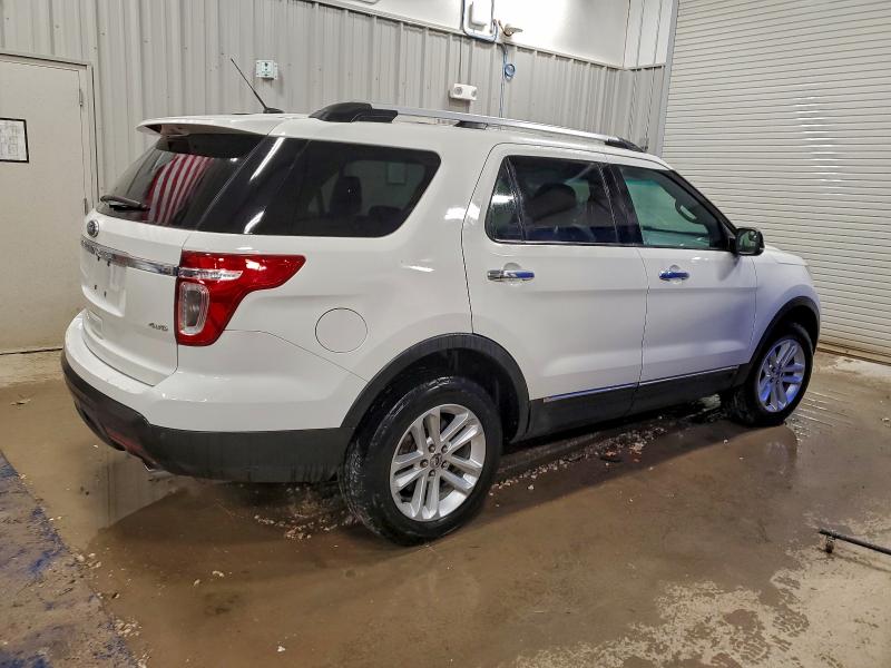 Photo 3 from auction – 2011 FORD EXPLORER X with VIN 1FMHK8D89BGA15999