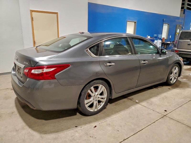 Photo 3 from auction – 2017 NISSAN ALTIMA 3.5 with VIN 1N4BL3AP1HC113999