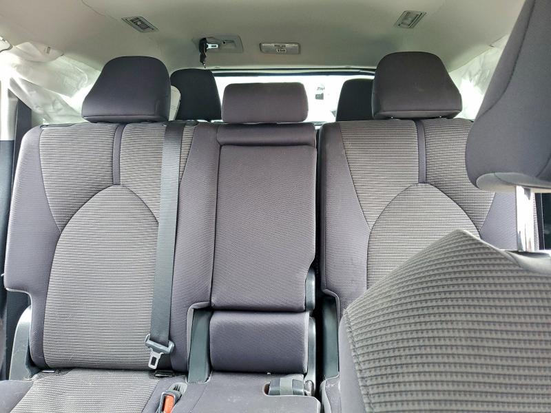 Photo 10 from auction – 2022 TOYOTA HIGHLANDER with VIN 5TDBZRBH1NS585939