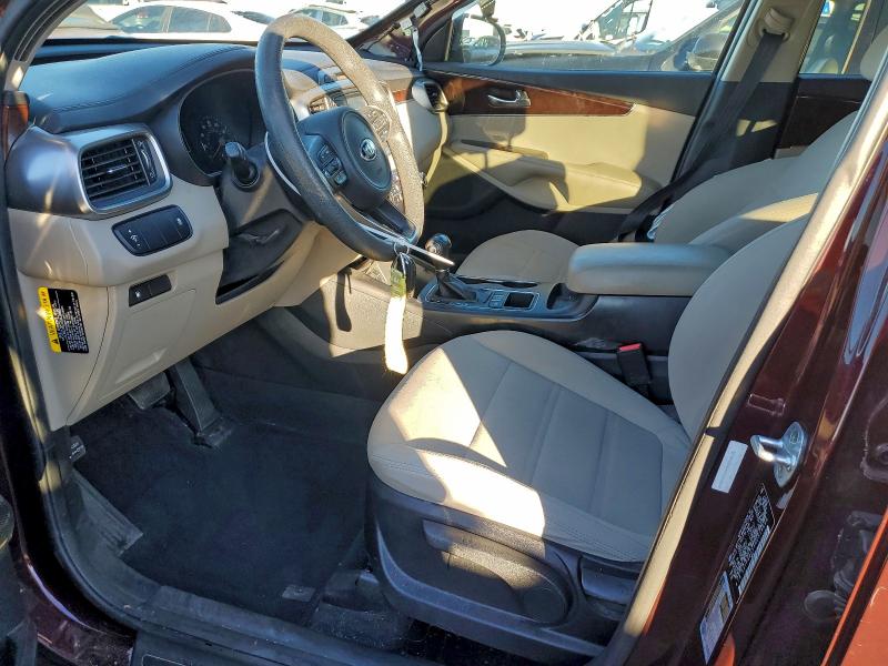 Photo 7 from auction – 2017 KIA SORENTO LX with VIN 5XYPGDA5XHG314899