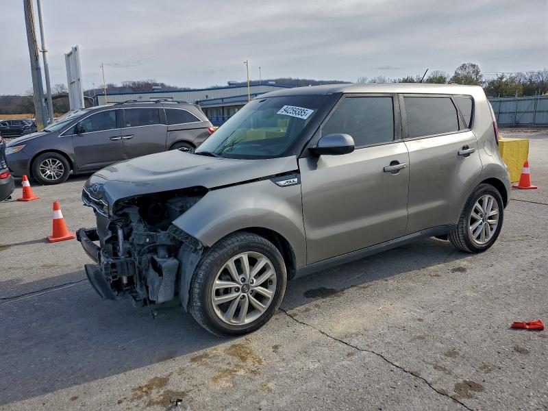 KIA SOUL + 2018 with VIN KNDJP3A50J7624742 - Photo from auction