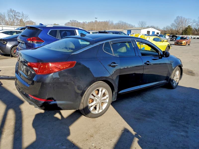 Photo 3 from auction – 2013 KIA OPTIMA EX with VIN 5XXGN4A7XDG170969