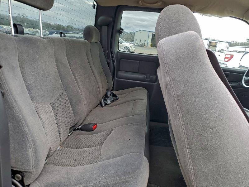 Photo 10 from auction – 2005 CHEVROLET SILVERADO with VIN 1GCEC19V05Z136827