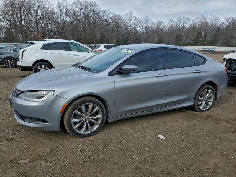 CHRYSLER 200 S 2015 with VIN 1C3CCCBB6FN665621 - Photo from auction