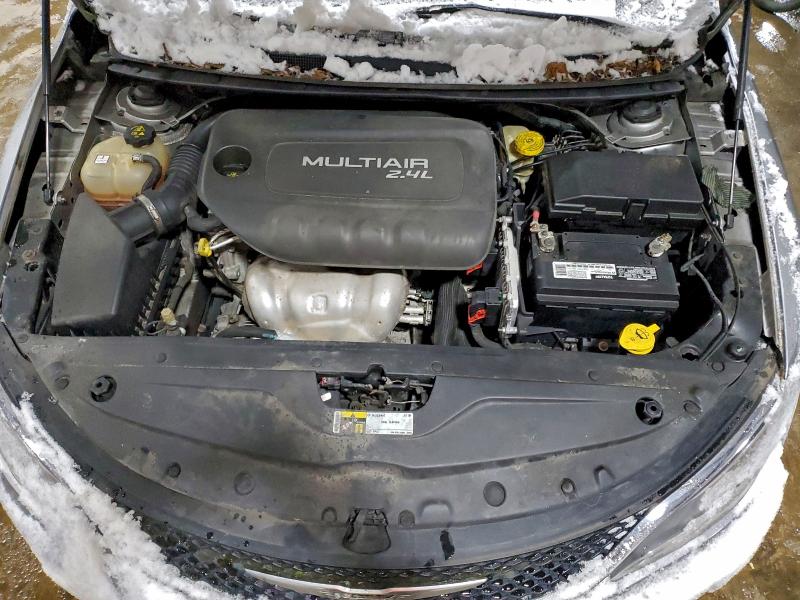 Photo 11 from auction – 2015 CHRYSLER 200 LIMITE with VIN 1C3CCCAB8FN536393