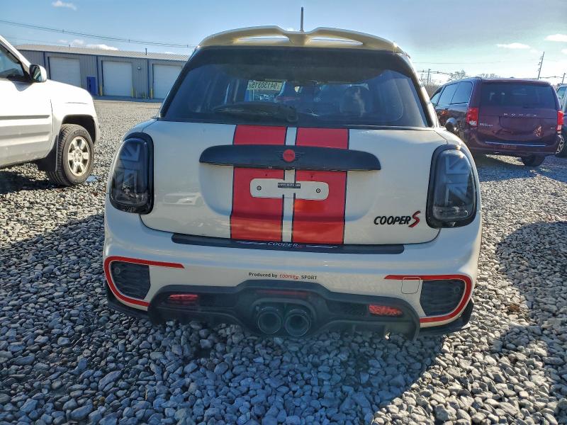 Photo 6 from auction – 2016 MINI COOPER S with VIN WMWXU3C58G2D30298
