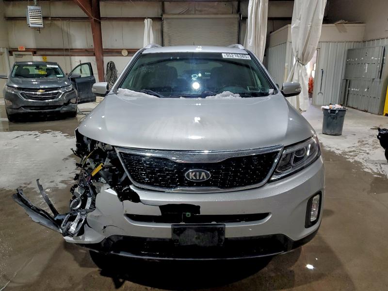 Photo 5 from auction – 2014 KIA SORENTO LX with VIN 5XYKT3A6XEG520194