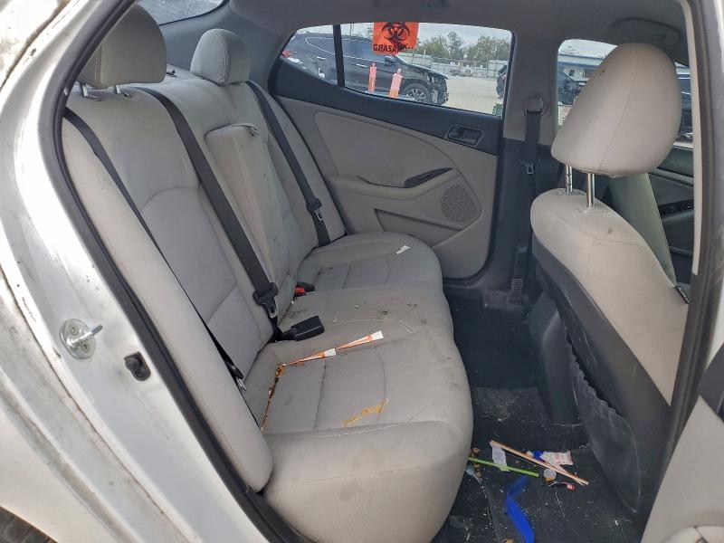 Photo 10 from auction – 2015 KIA OPTIMA with VIN 5XXGM4A79FG497613