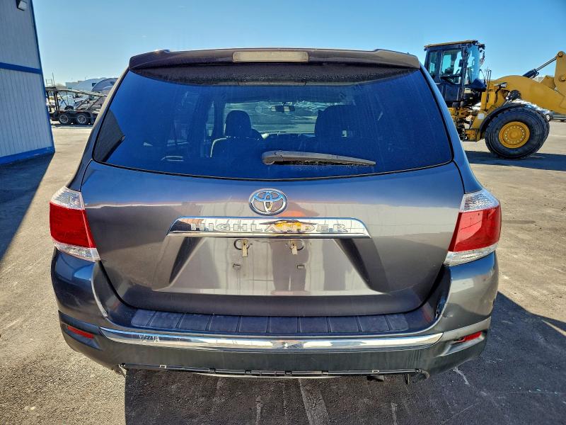 Photo 6 from auction – 2013 TOYOTA HIGHLANDER with VIN 5TDZA3EH6DS031261