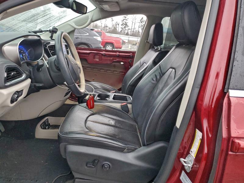 Photo 7 from auction – 2017 CHRYSLER PACIFICA L with VIN 2C4RC1GG0HR703719