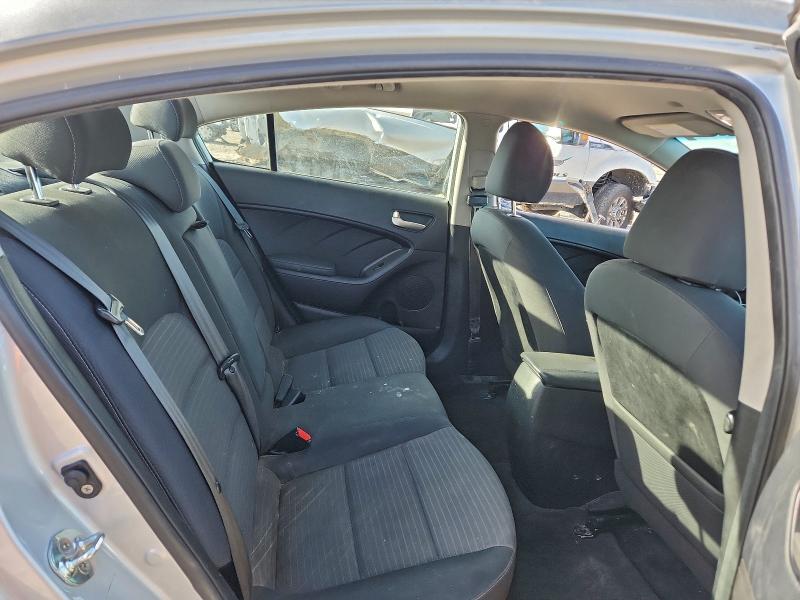 Photo 10 from auction – 2018 KIA FORTE LX with VIN 3KPFL4A79JE269594